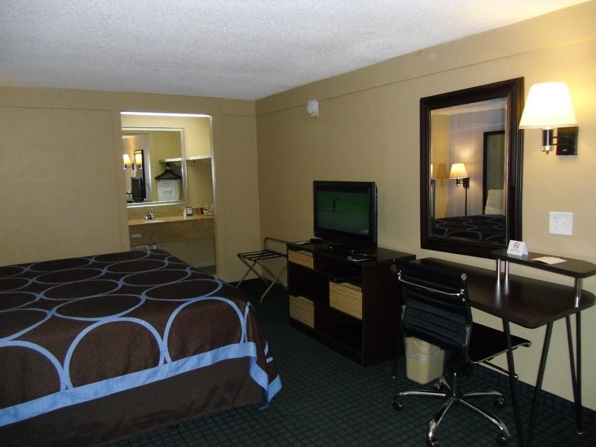 Super 8 By Wyndham Lantana West Palm Beach Extérieur photo